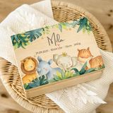 Personalisierte Erinnerungskiste Baby, Holzkiste 30x20x14cm als Erinnerungsbox für Kinder, Babygeschenk, Safari Tiere